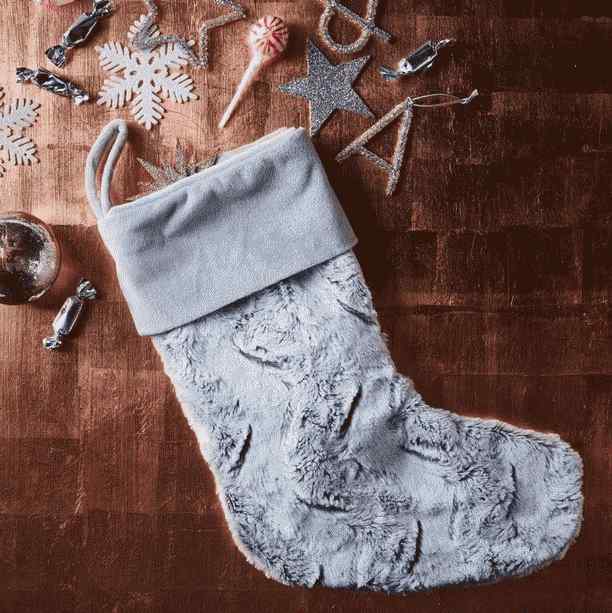 8 pasakiškos kojinės, kurias galite nusipirkti per Kalėdas